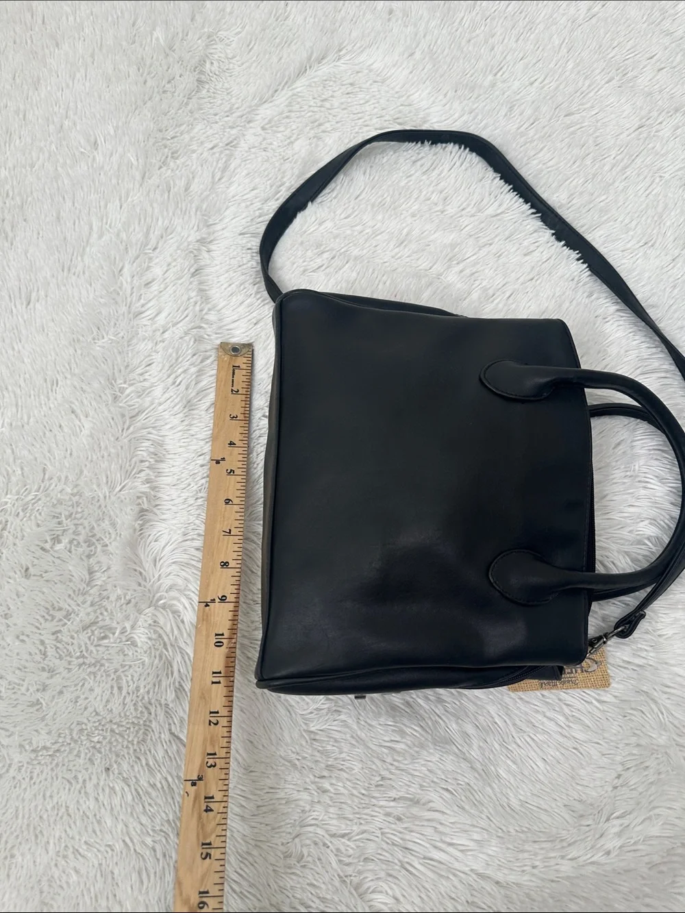 🥕 NWT Cherokee Genuine Leather Purse